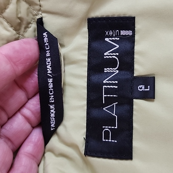 Platinum Utex Quilted Jacket, Size Large - Picture 10 of 11